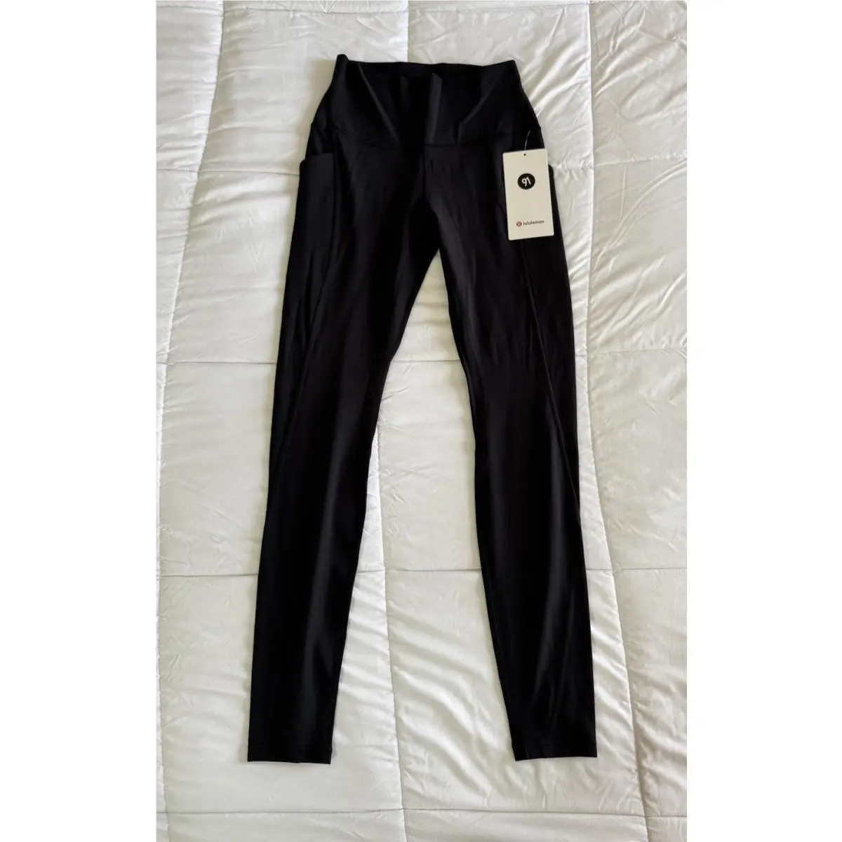 Lululemon Align High Rise Size 6 Black Pant 28 with Pockets Leggings Yoga