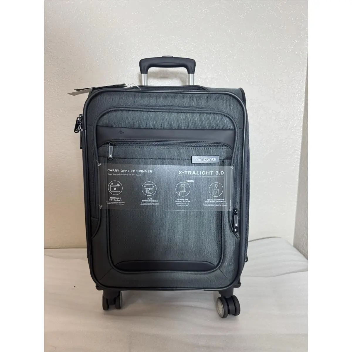 Samsonite X-tralight 3.0. Carry on in Dark Grey
