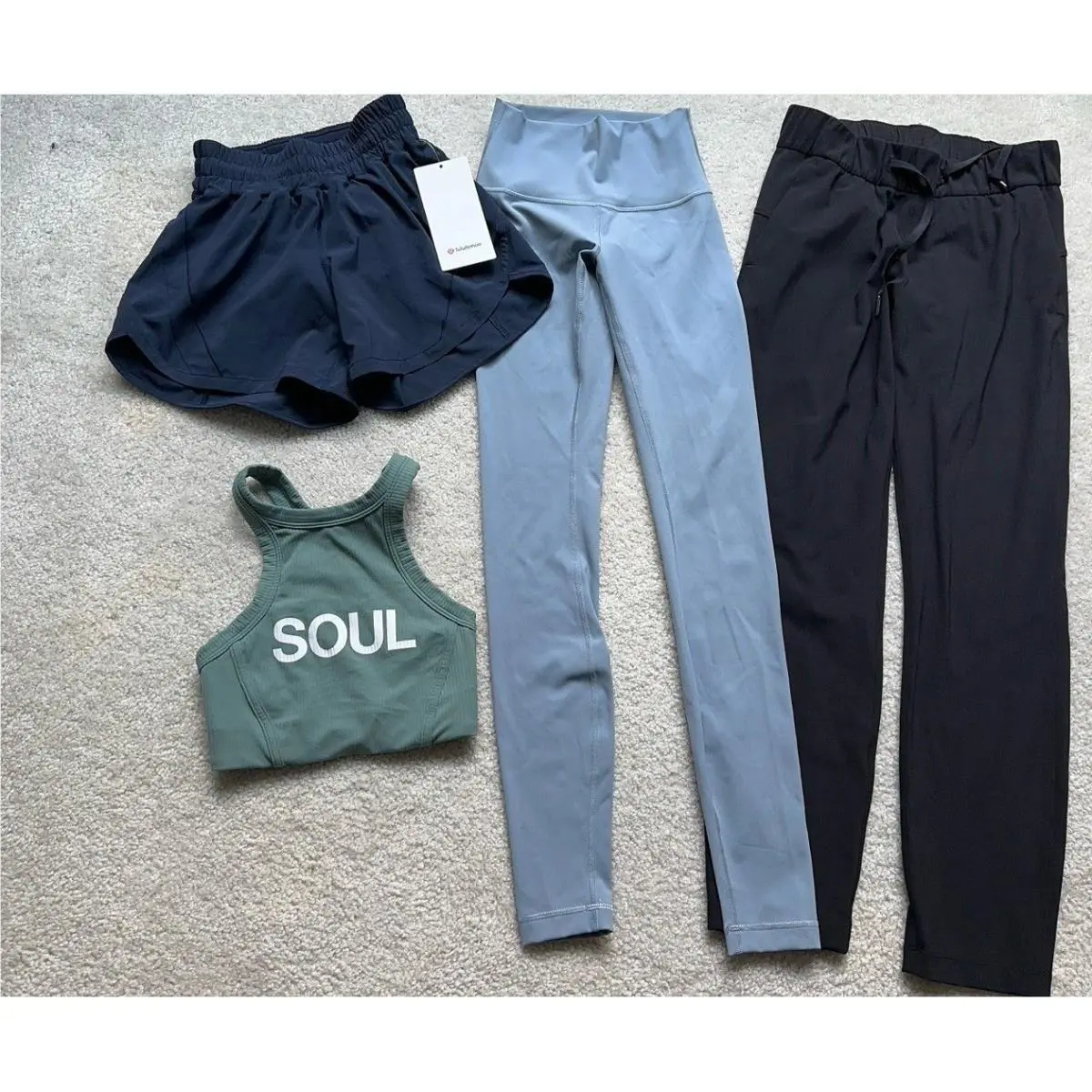 Excellent Lululemon Lot Of 4 Shorts Leggings Tank Bra Pants Size 2
