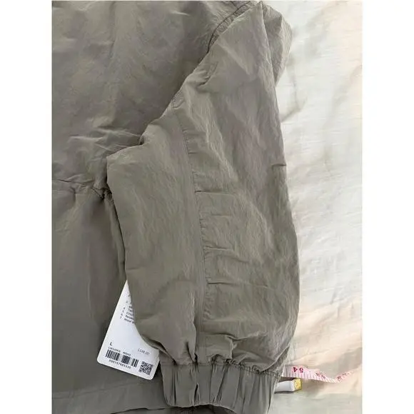 Lululemon clothing - Gray 1