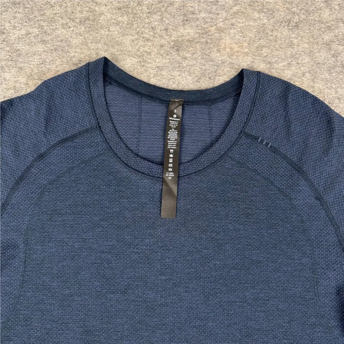 Lululemon clothing - Lululemon Metal Vent Tech - Metal Vent Tech - M3BL4S - Blue 1