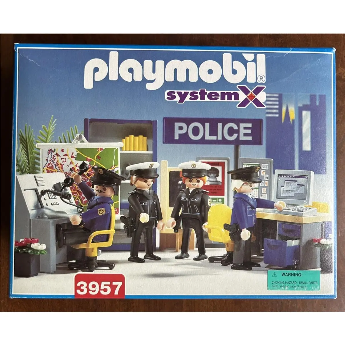 Playmobil Vintage 3957 Police Central Systemx in Factor Box 1997