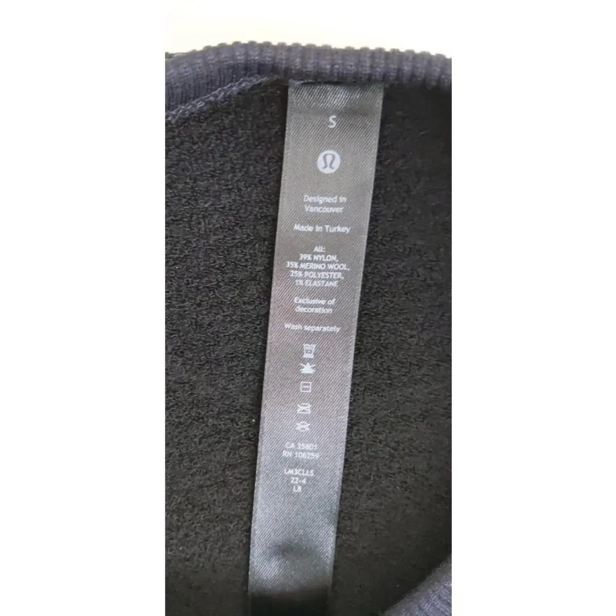 Lululemon clothing - Lululemon Engineered Warmth - Engineered Warmth - Black 7