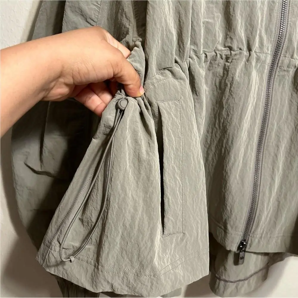 Lululemon clothing - Gray 4