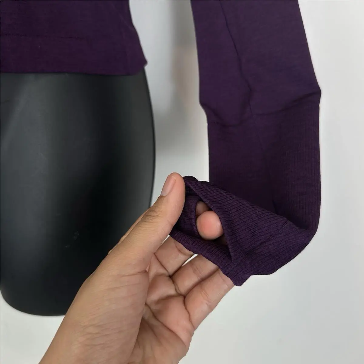 Lululemon clothing - Dramatic Magenta 2