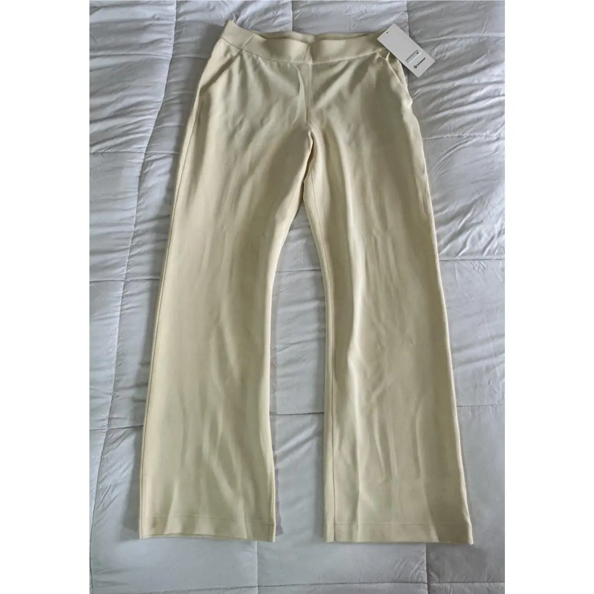 Lululemon Softstreme HR Straight Leg Pant Regular Large Buttercream