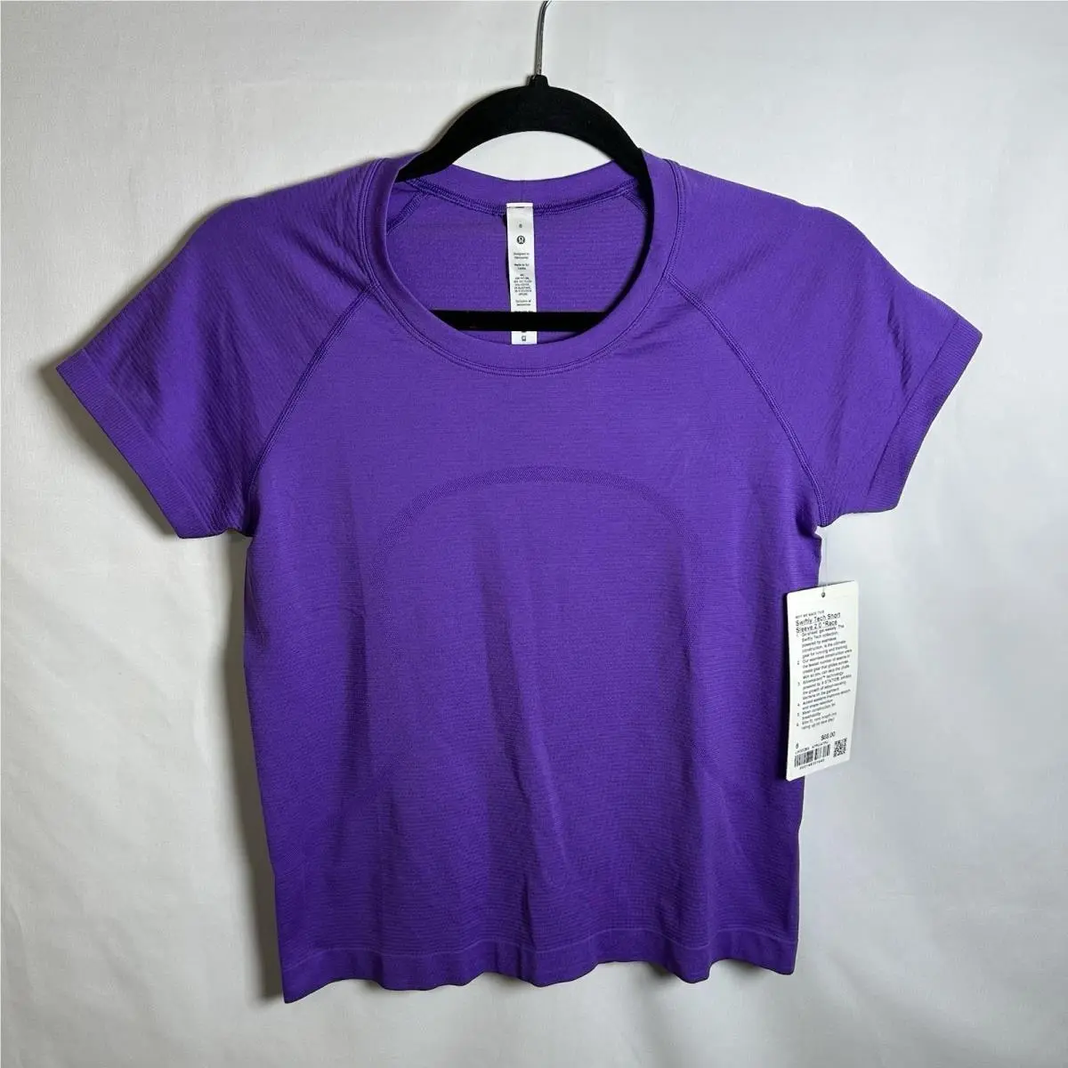 Lululemon Size 8 Swiftly Tech Short Sleeve 2.0 Race Length Atomic Purple