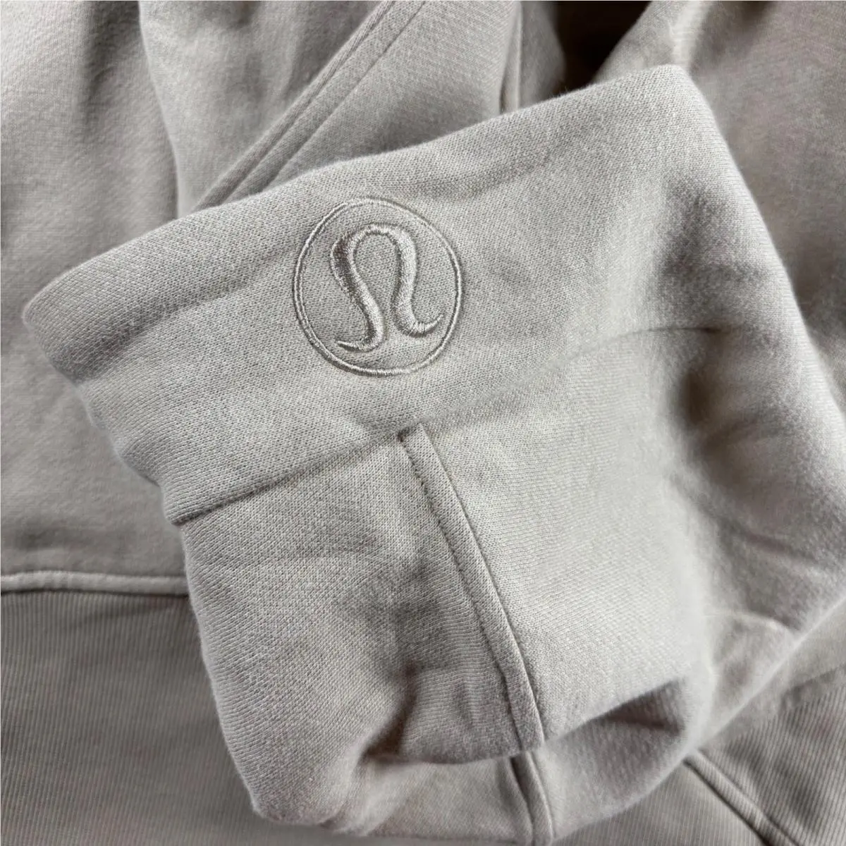 Lululemon clothing - Beige 13