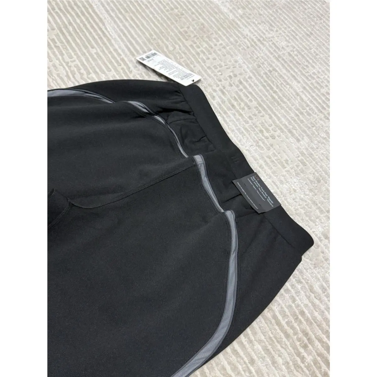 Lululemon clothing - Black 2