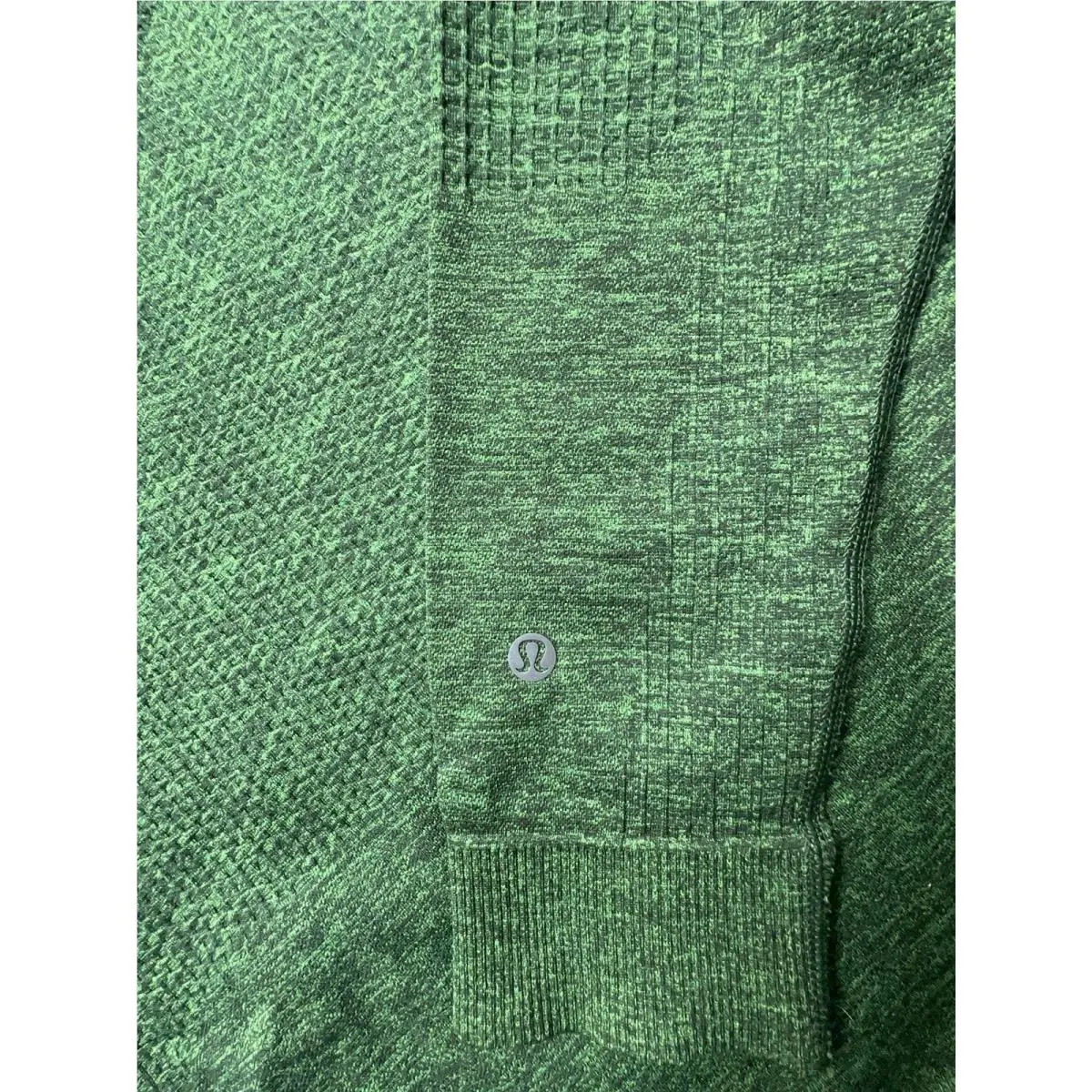 Lululemon clothing - Lululemon Engineered Warmth - Engineered Warmth - Green 3