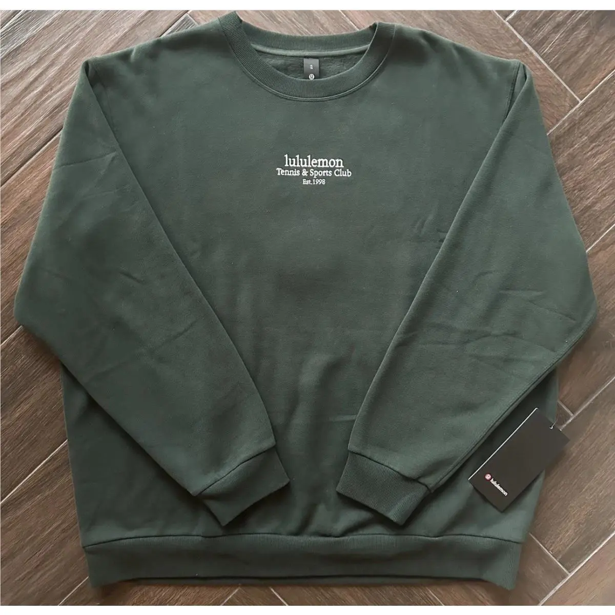 Lululemon clothing - Green, Exterior: Multicolor 4