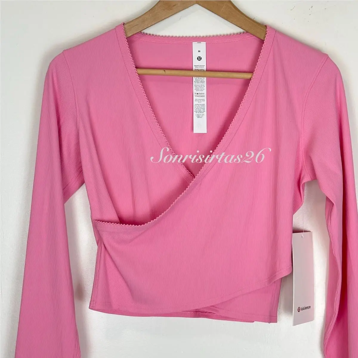 Lululemon clothing - Candy Cloud 0