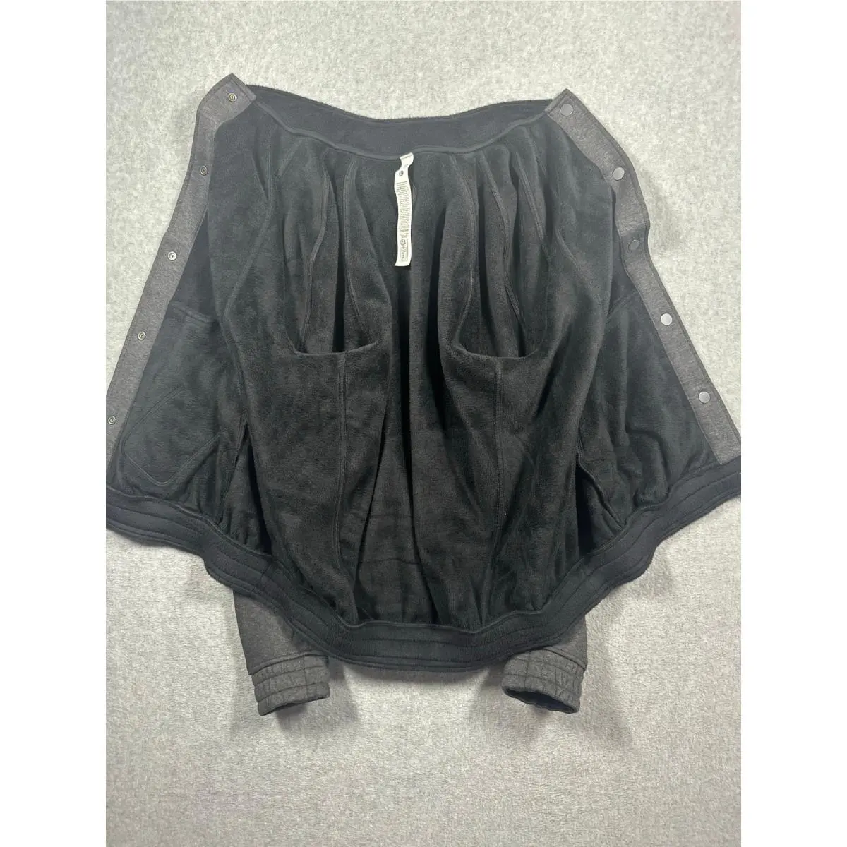 Lululemon clothing - Gray 5