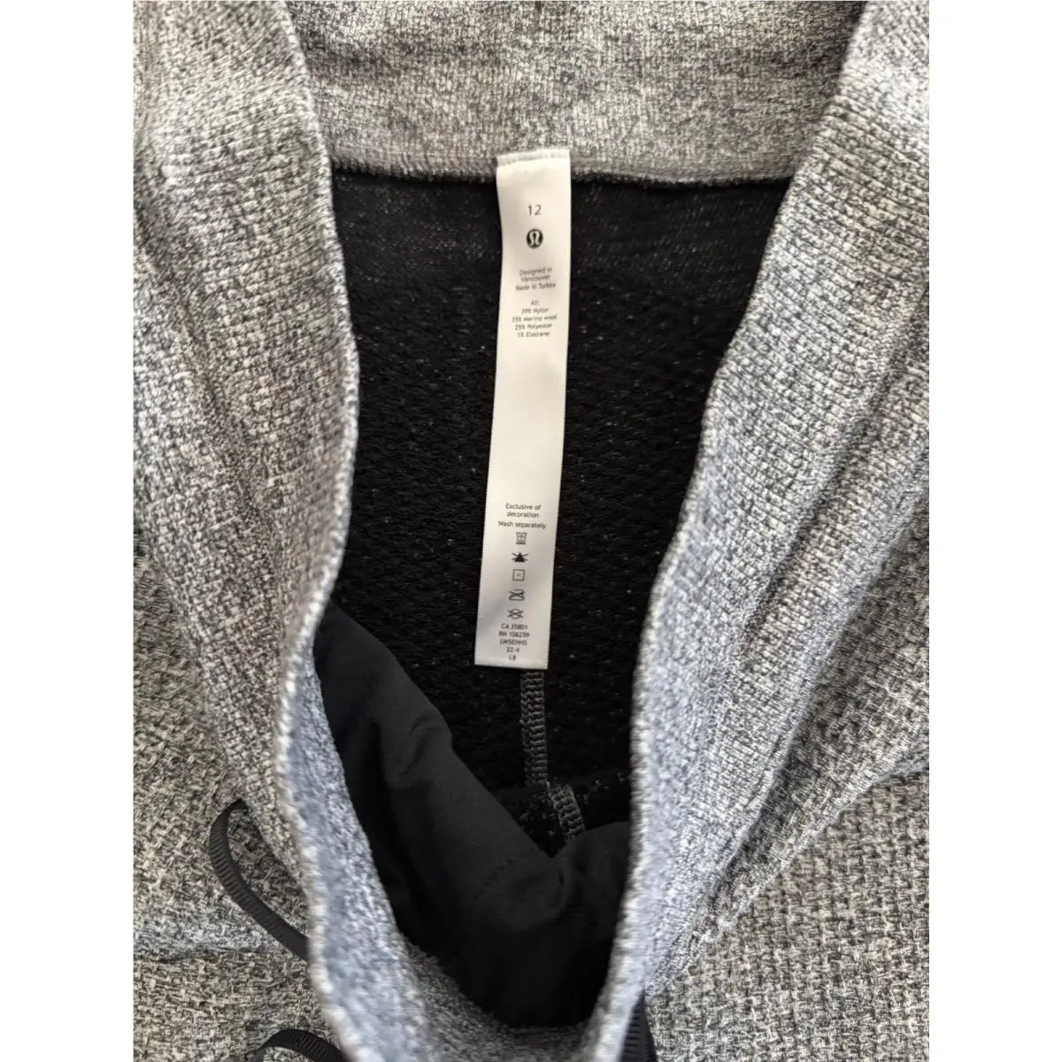 Lululemon clothing - Black & White 2