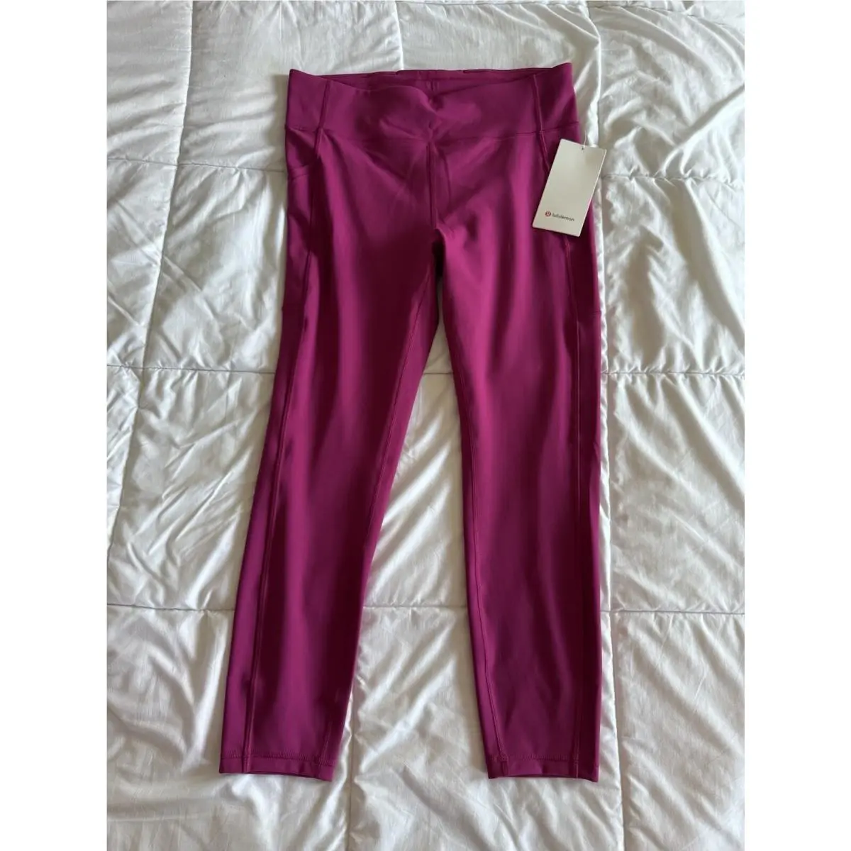 Lululemon Size 12 Invigorate HR Tight 25” Pant Mgpr Magenta