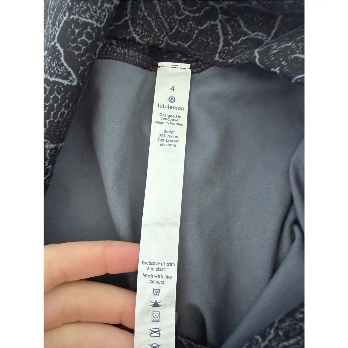 Lululemon clothing - Black 2