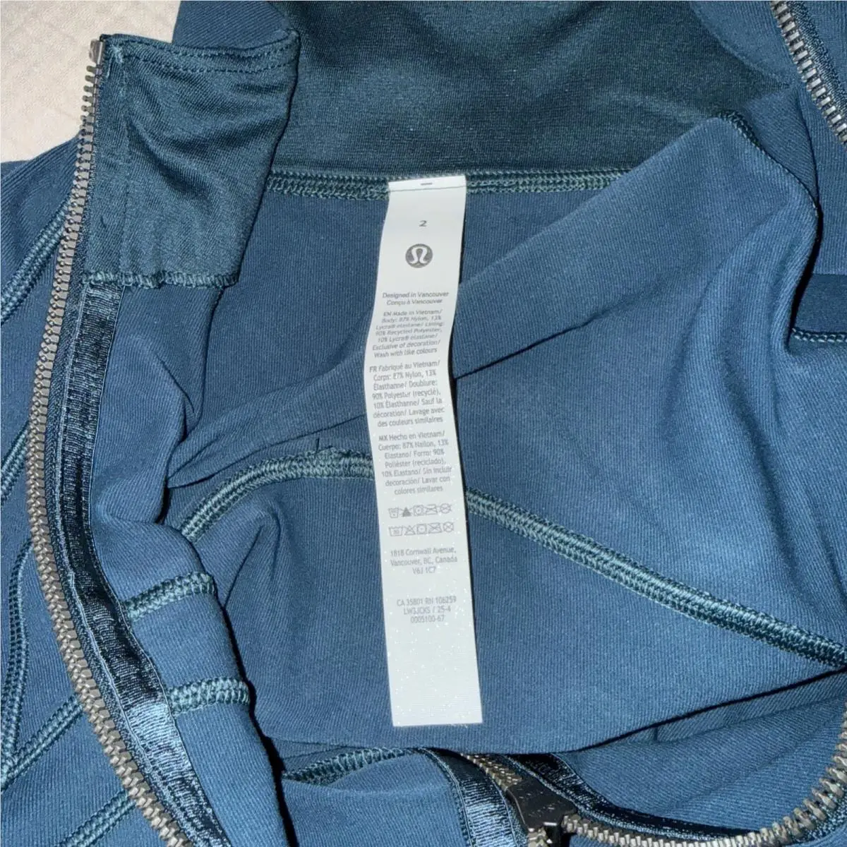 Lululemon clothing - INCB ndochine Blue 4