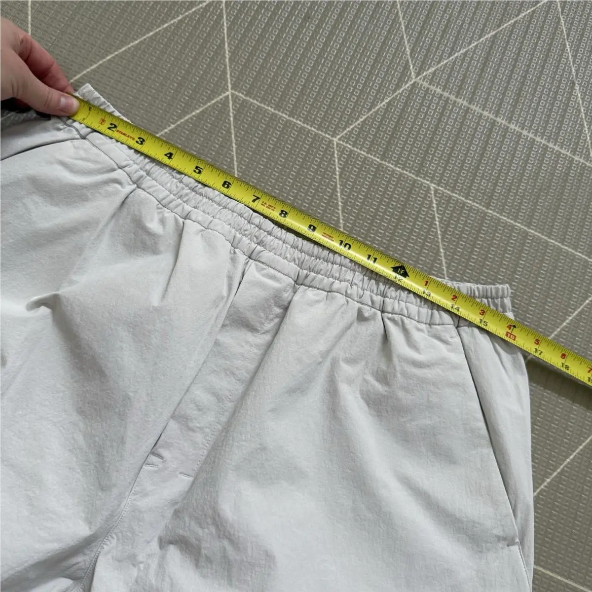 Lululemon clothing - White 9