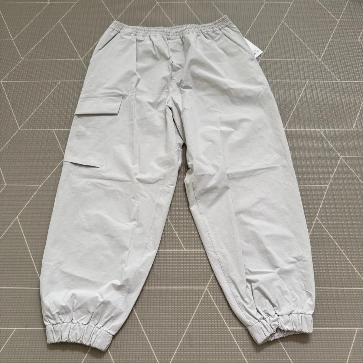 Lululemon clothing - White 5