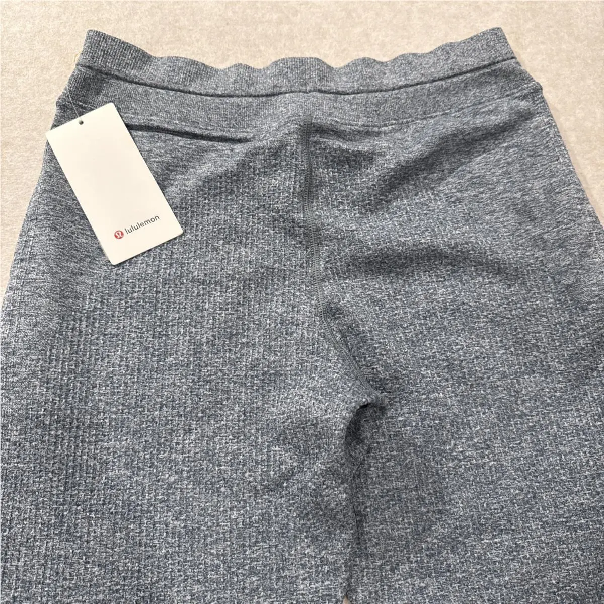 Lululemon clothing - 27101 - 27101 - Heathered Green Jasper / White 7