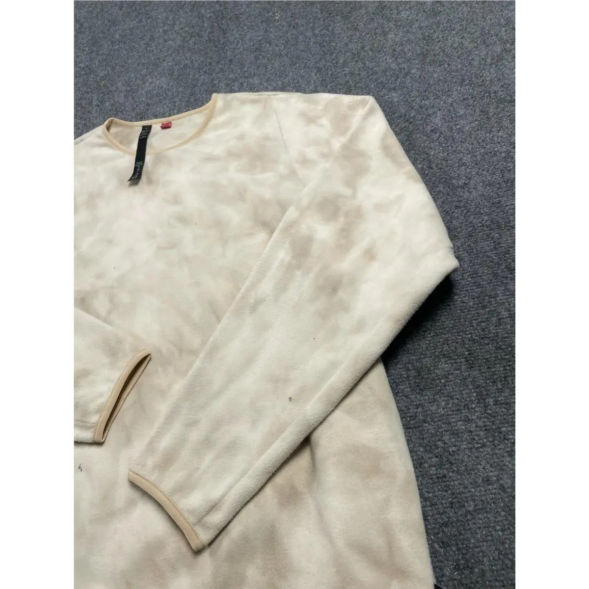Lululemon clothing - Beige 2