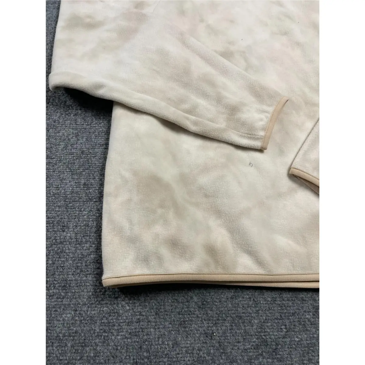 Lululemon clothing - Beige 3
