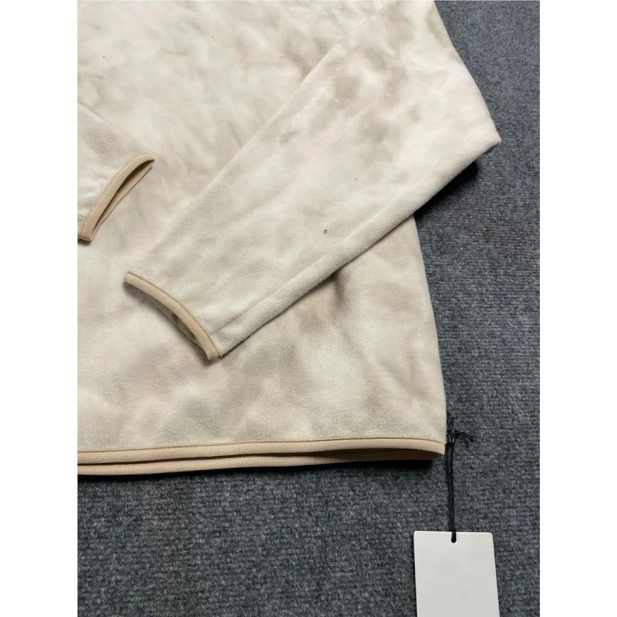 Lululemon clothing - Beige 4
