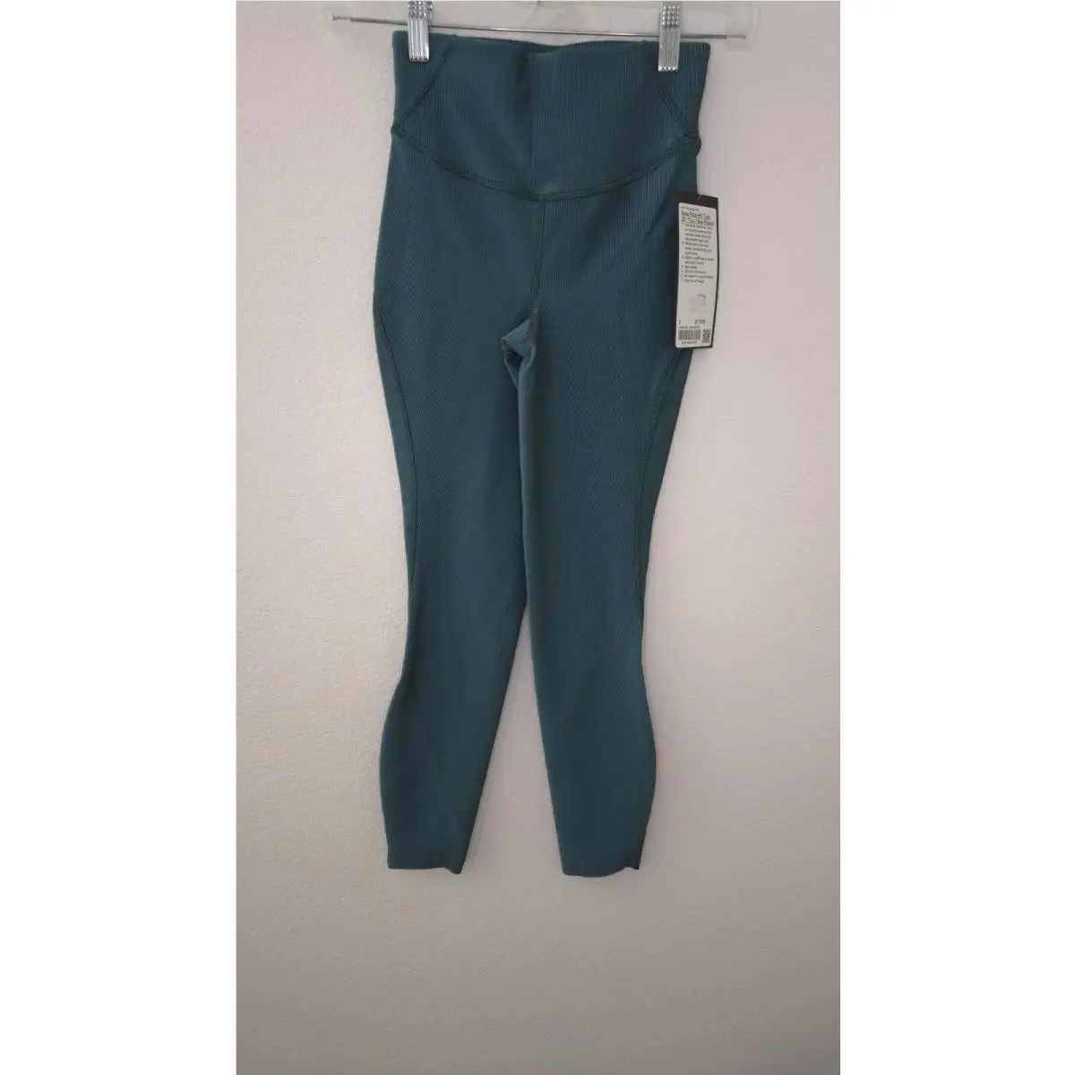 Lululemon Size 2 Base Pace HR Tight 25 Two Tone Green Leggings LW5EUHS
