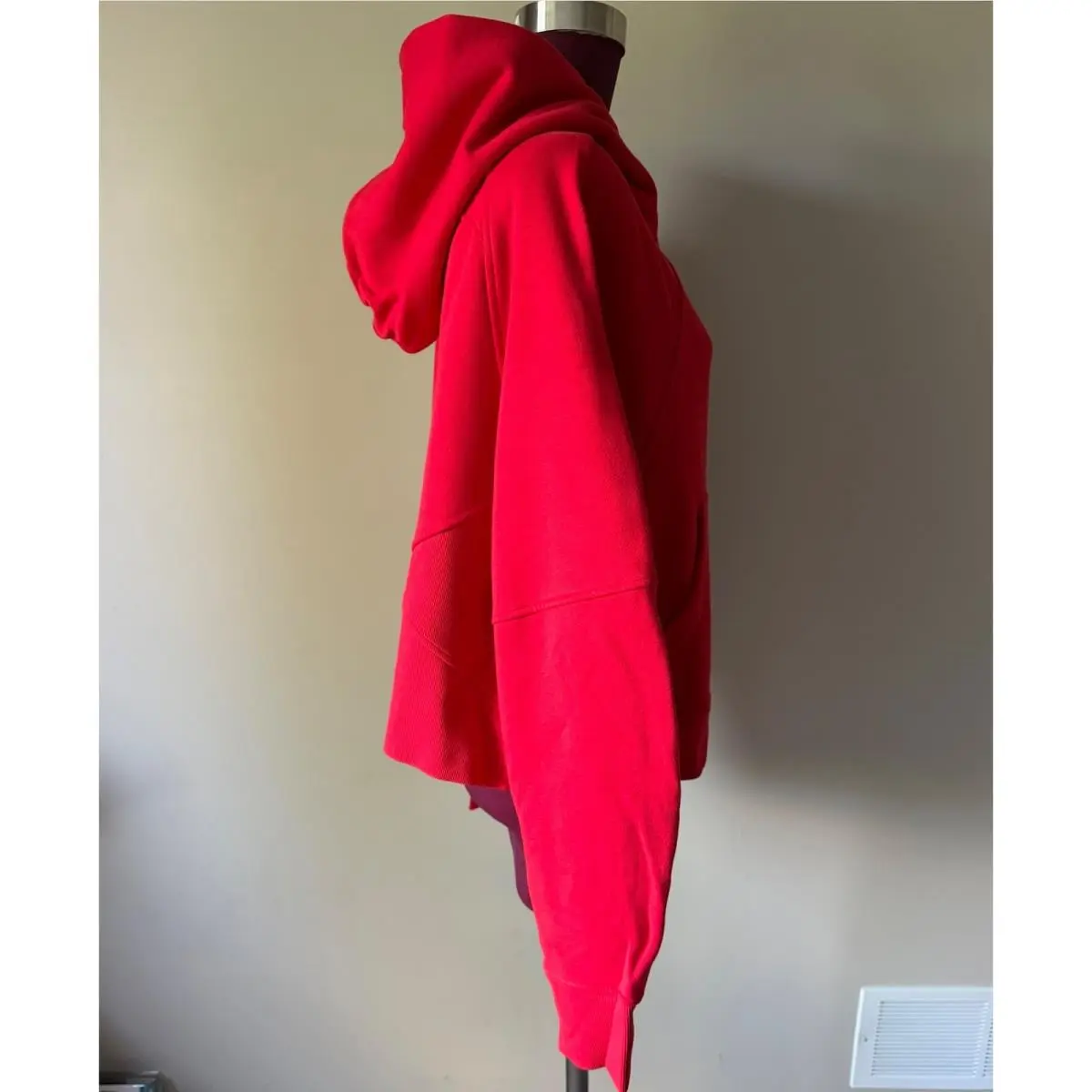 Lululemon clothing - Red 8