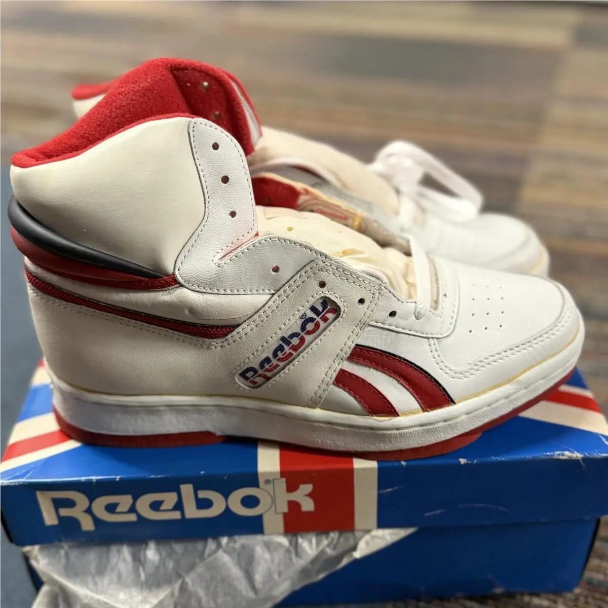 Vintage 1980s Reebok BB5000 High Top Made in Korea White/red Mens Size 9 —read