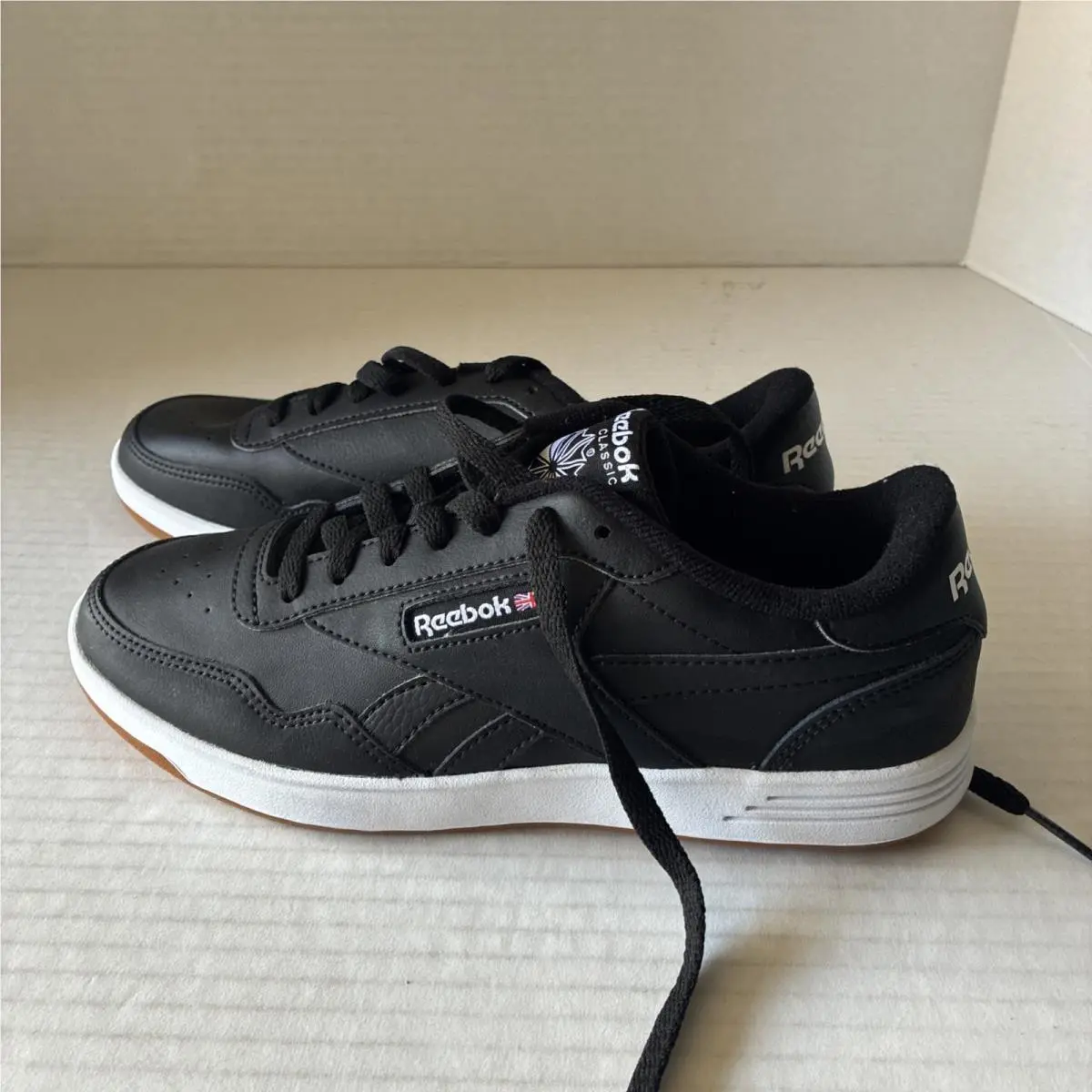 Reebok Men`s Fashion Sneakers Court Advance Sneaker Sz 7.5