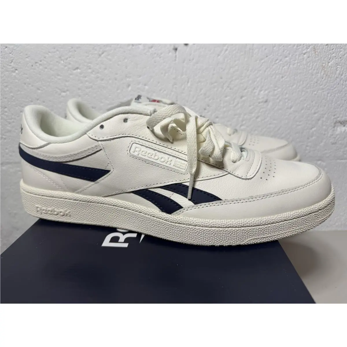 Reebok shoes - Reebok Revenge - Revenge - 100210380 - CHALK NAVY RED 2