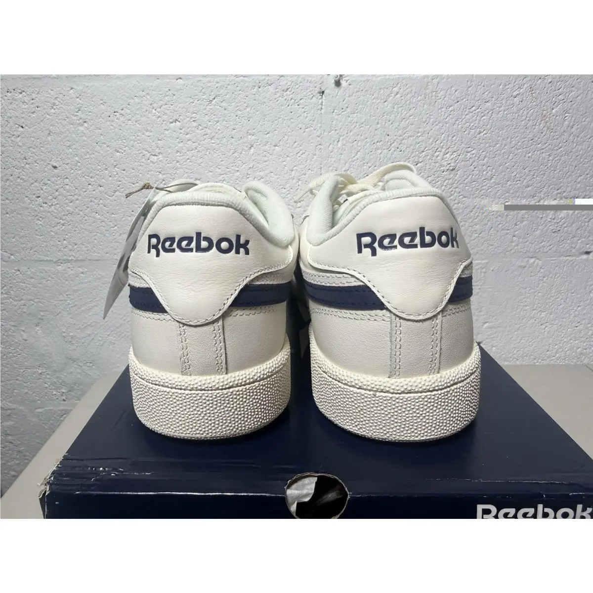 Reebok shoes - Reebok Revenge - Revenge - 100210380 - CHALK NAVY RED 3