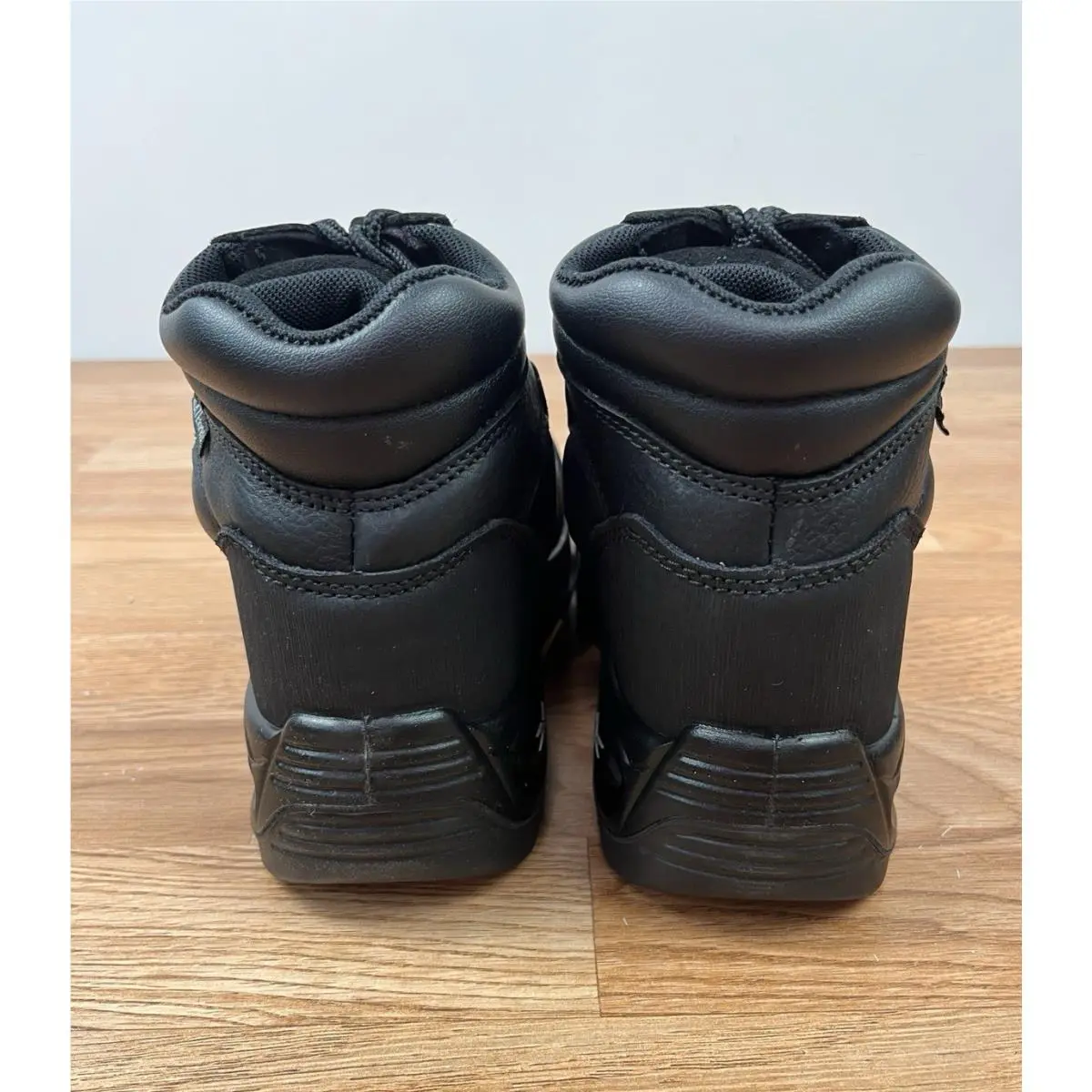 Reebok shoes - Black 6