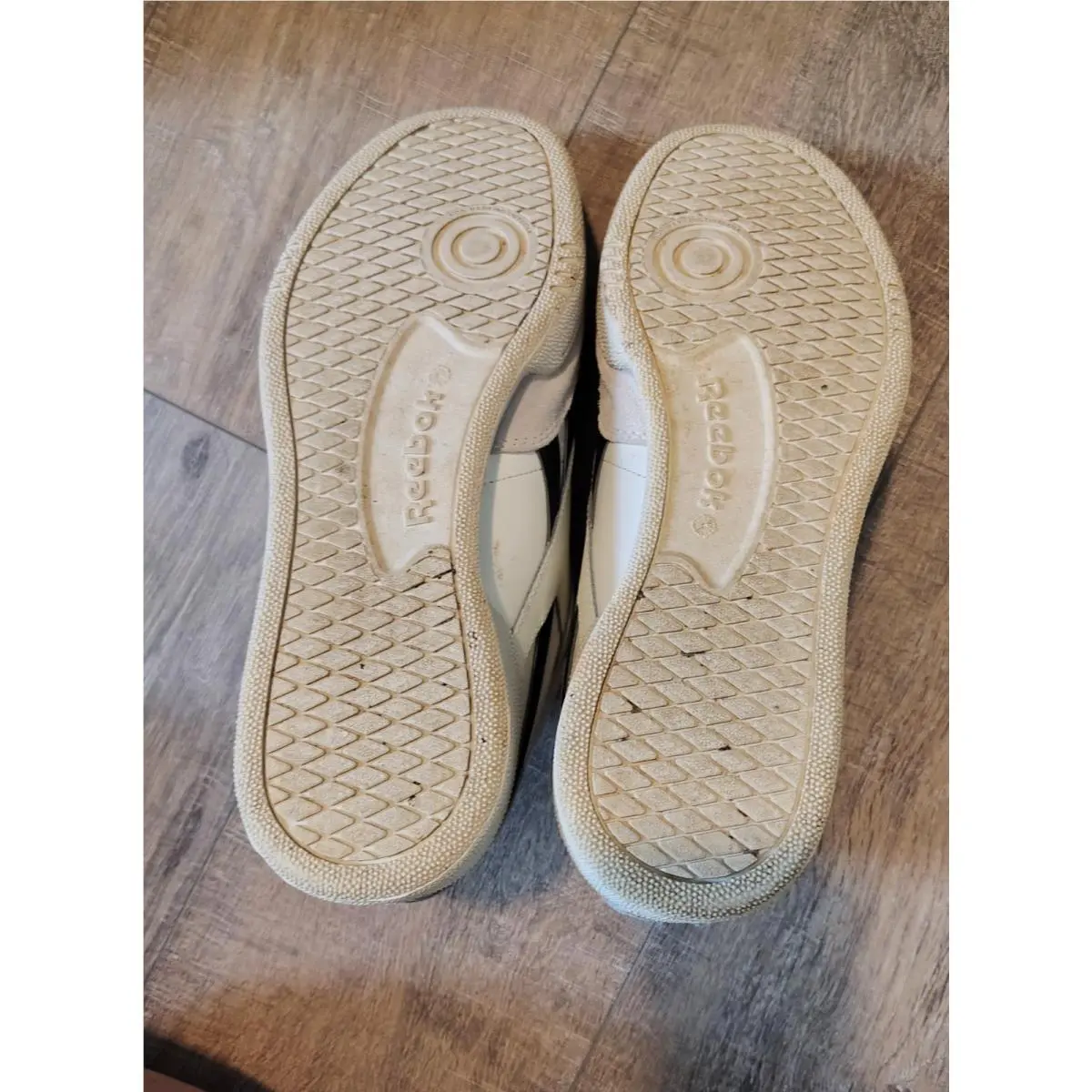 Reebok shoes - White 3