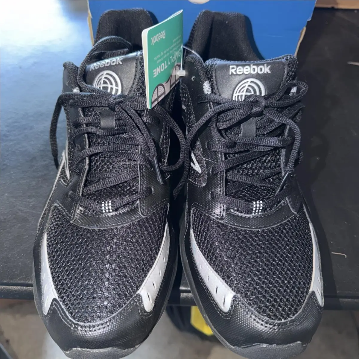 Reebok Women Shoes 11 Simolytone Black Beakers Walking Shoes