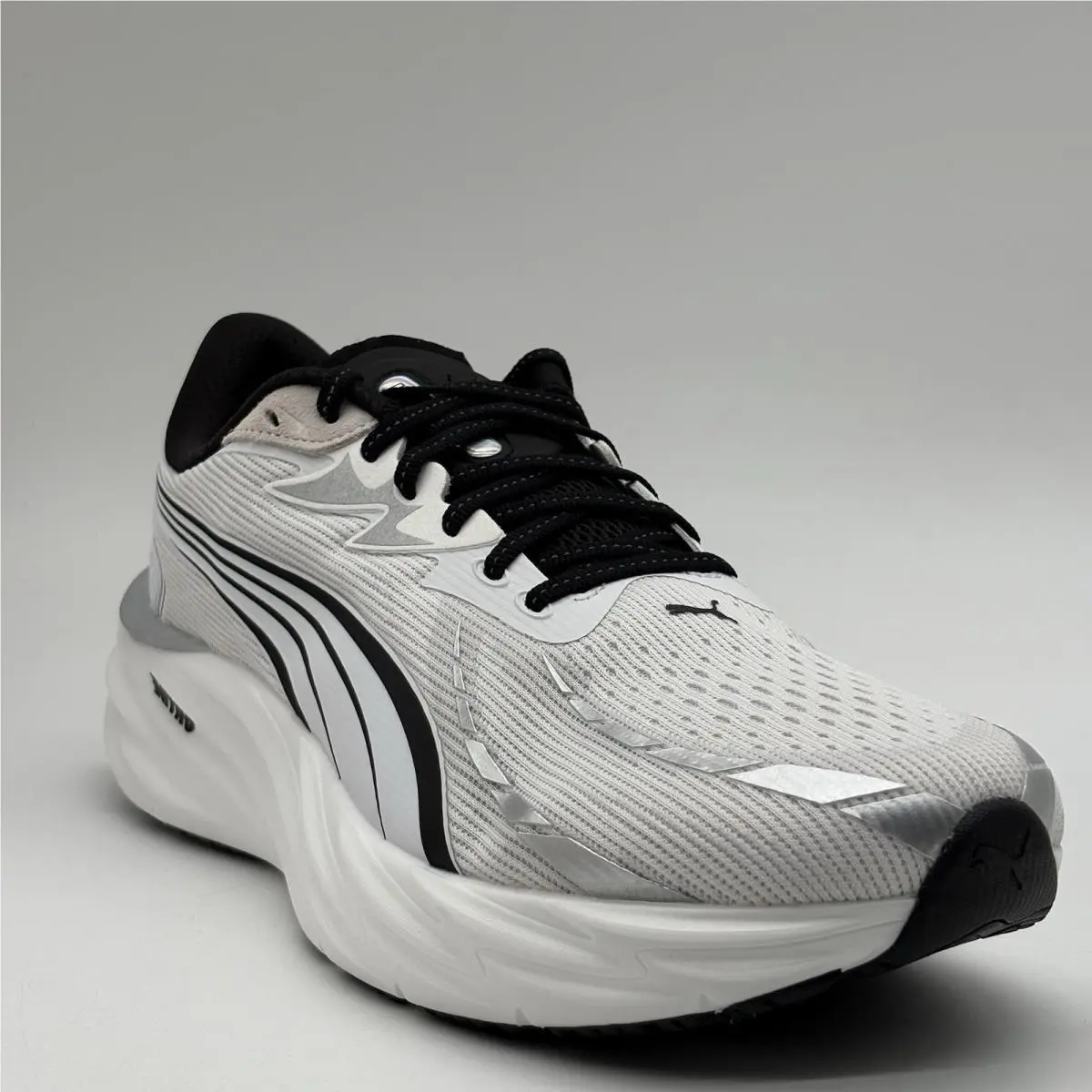 Puma Velocity Nitro 4 White Black 311140 02 Mens Size 8.5 Running Shoe