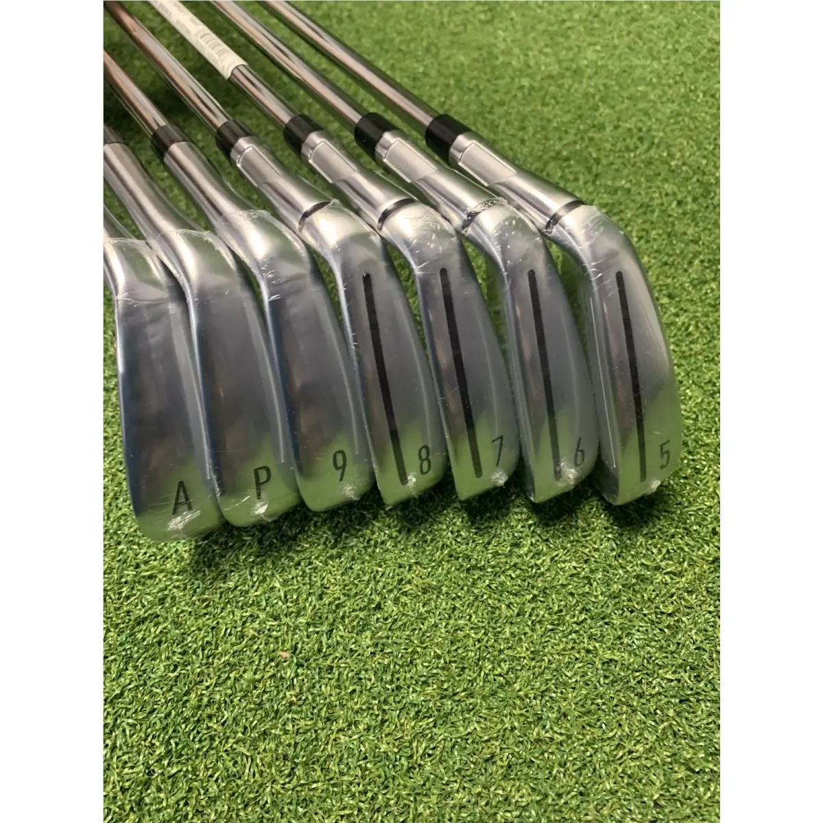 TaylorMade  - KBS MAX MT S|85 - KBS MAX - Silver, Lie Angle: Silver 2