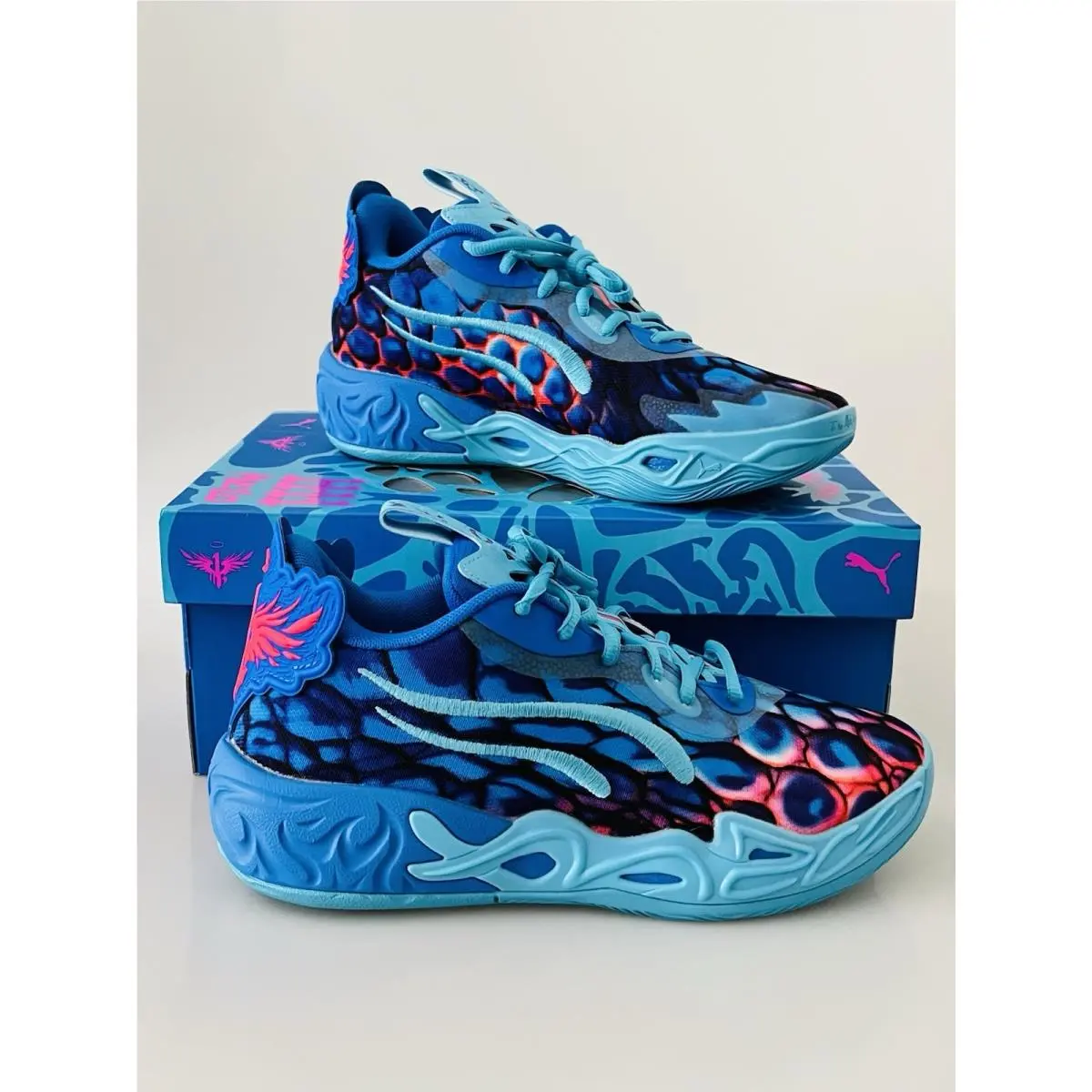 Puma MB.04 Lo Alien Skins JR Youth Size 7 Blue Pink Basketball Shoes
