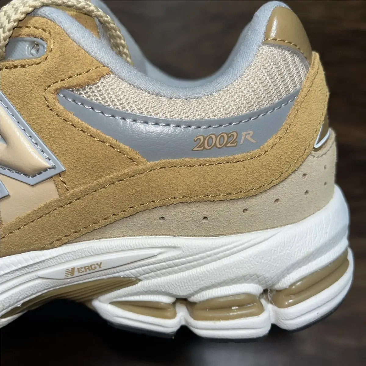 New Balance shoes - New Balance 2002 - GC2002CE - Beige (UPC: 0197967815126) 3