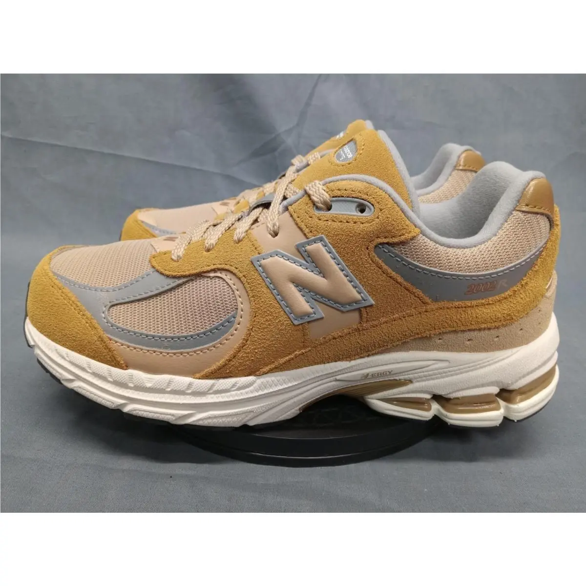 New Balance shoes - 2002 - GC2002CE - Beige (UPC: 197967815157) 3