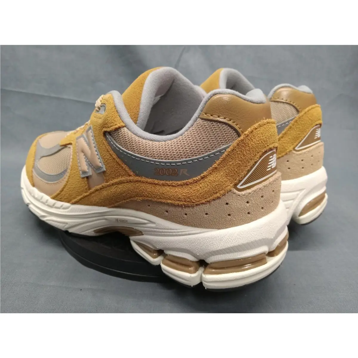 New Balance shoes - 2002 - GC2002CE - Beige (UPC: 197967815157) 4