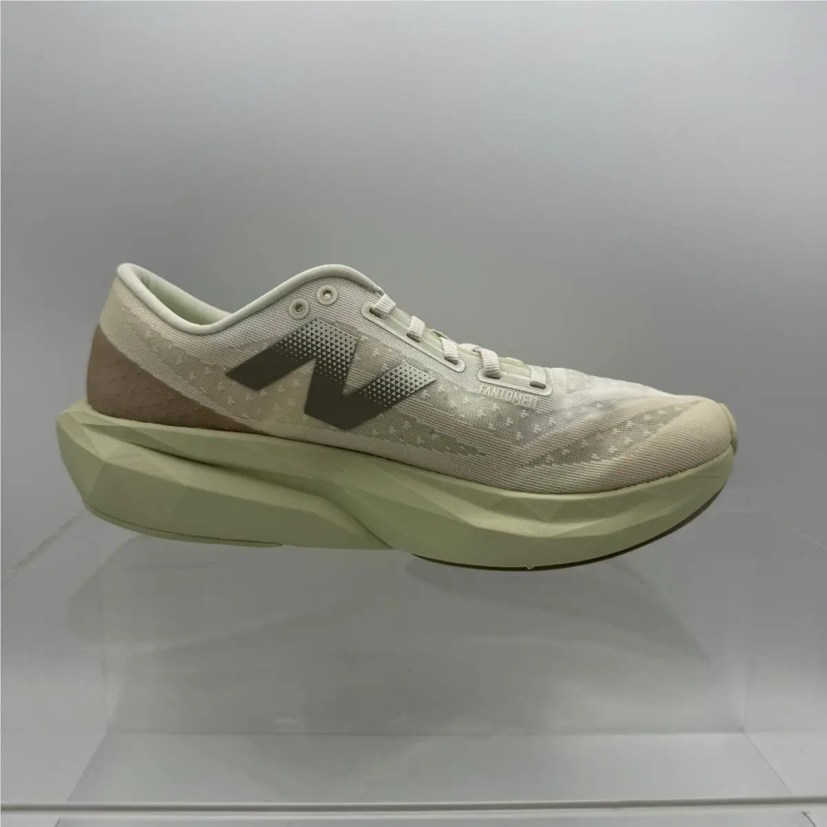 New Balance shoes - New Balance FuelCell Rebel - FuelCell Rebel - MFCXLD4 - Green 1