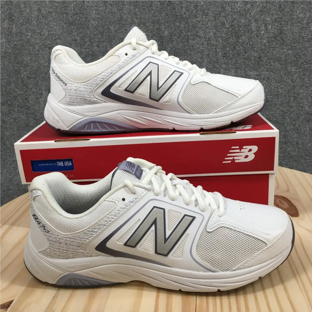 New Balance 847v3 Shoes Womens 10 B Walking Sneakers Lace Up Low Top White New