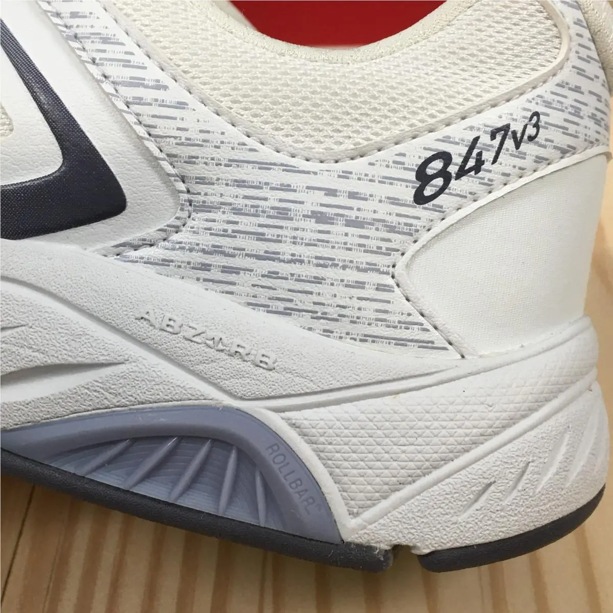 New Balance shoes - New Balance 847v3 - White 1