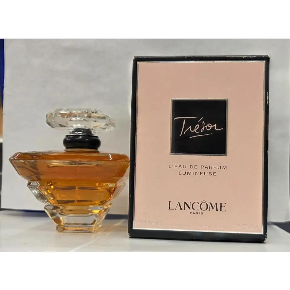 Tresor by Lancome 3.4 oz / 100 ml L`eau De Parfum Lumineuse Spray by Lancôme
