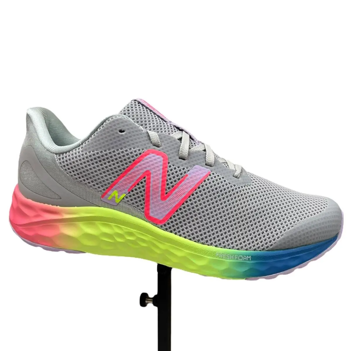 New Balance Fresh Foam Arishi v4 Youth Girls Sneaker Size 6 Wide Gray-multicolor