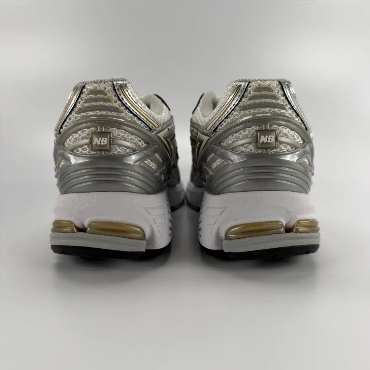 New Balance shoes - New Balance 1906R White Rain Cloud Silver Metallic - M1906RI - White 3