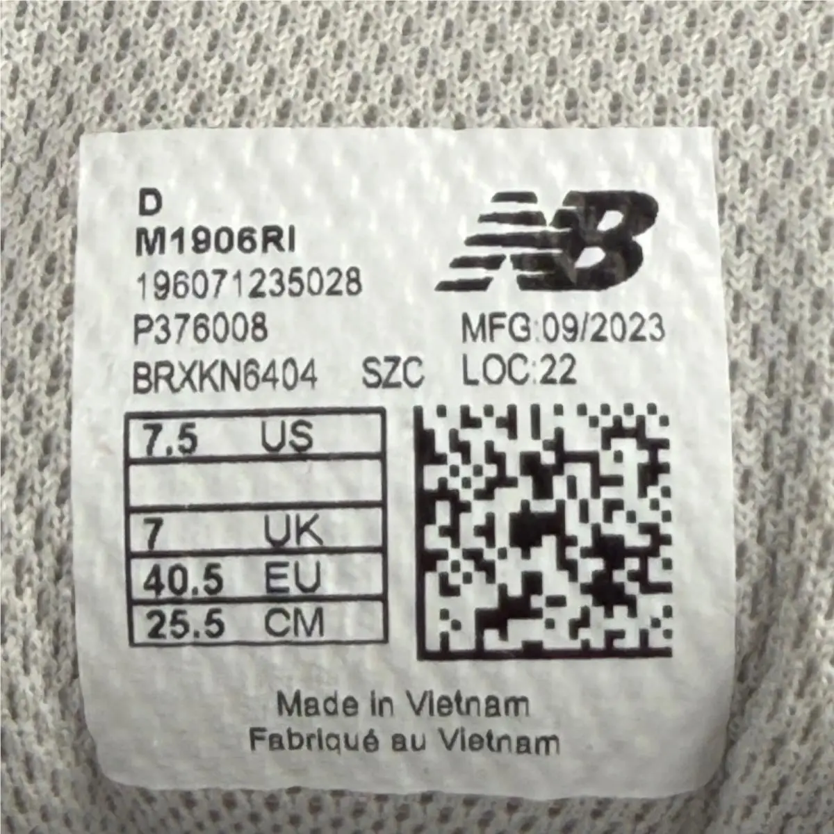 New Balance shoes - New Balance 1906R White Rain Cloud Silver Metallic - M1906RI - White 5