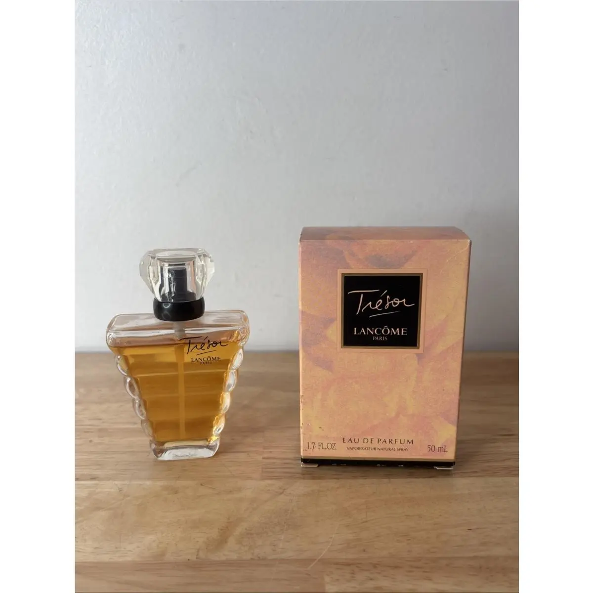 Tresor by Lancome 50 Ml/ 1.7 oz Eau de Parfum Spray Vintage by Lancôme